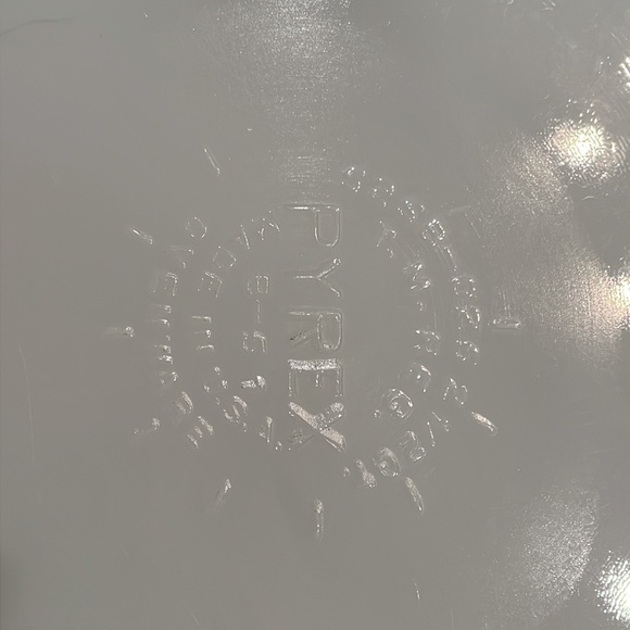 VINTAGE PYREX SQUARE MIXING HOSTESS SNACK BOWL 525B-025 2 1/2 QT - Picture 4 of 5